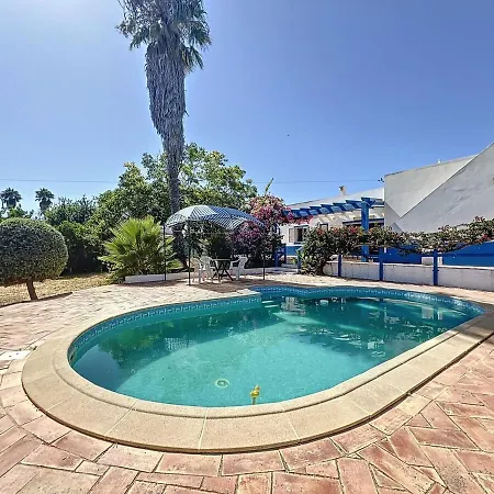 Branca 斯代塔维拉